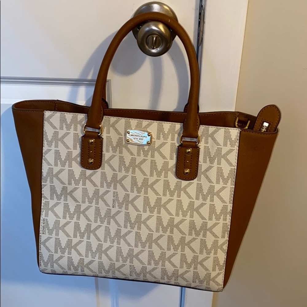 Michael kors purse